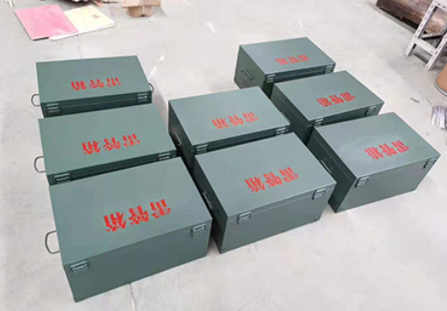 泰和炸药箱和雷管箱一般是怎么存放的？